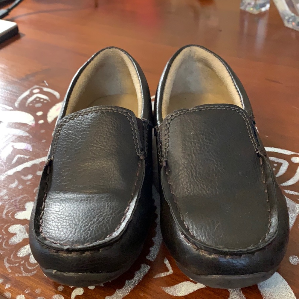 Children’s place size 9 dress shoes